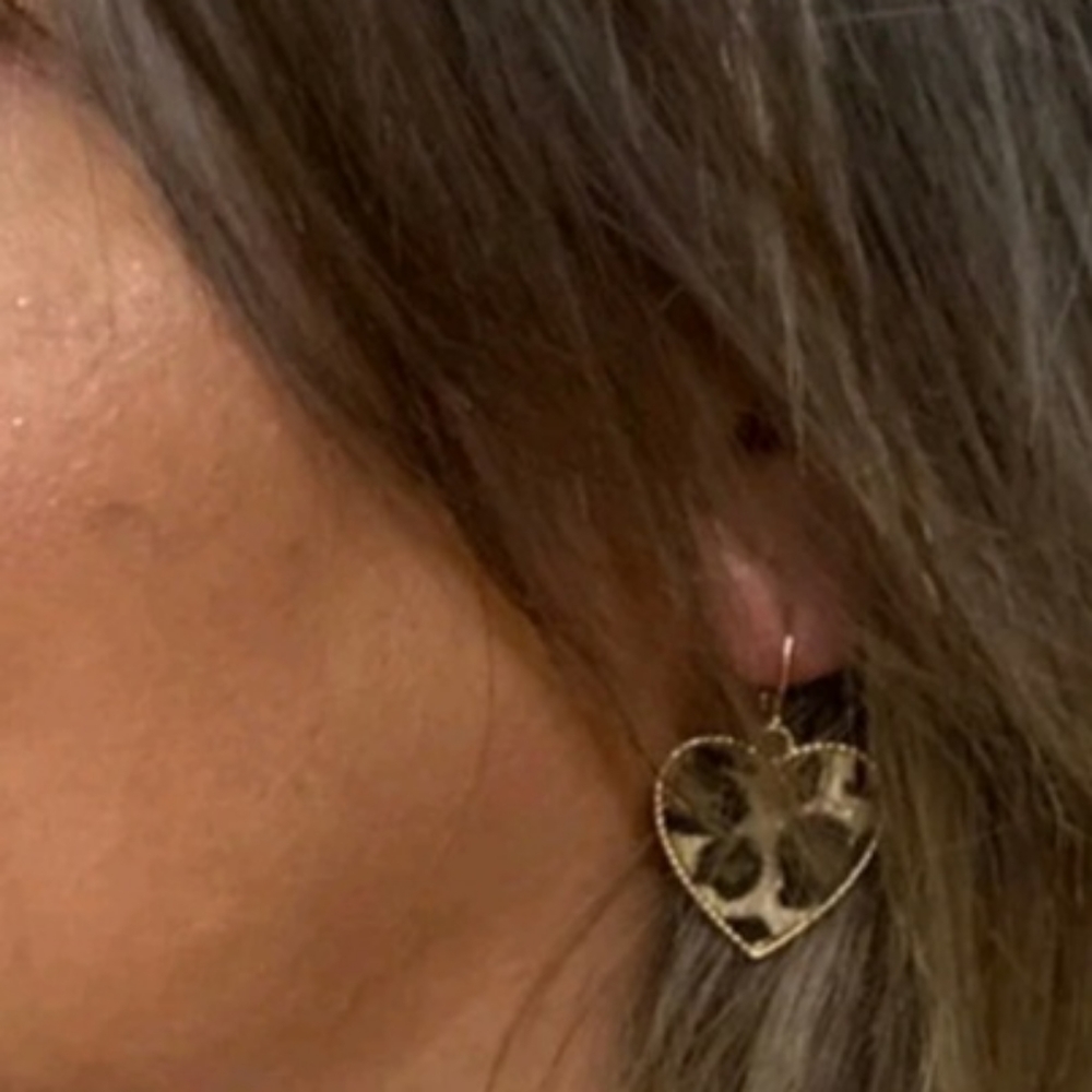 Leopard Heart Earrings - Picture 5 of 10